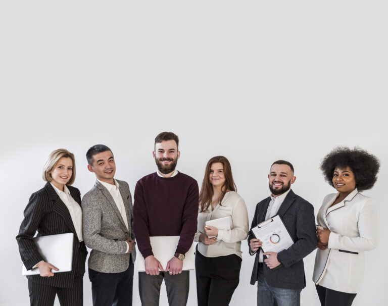 medium-shot-business-people